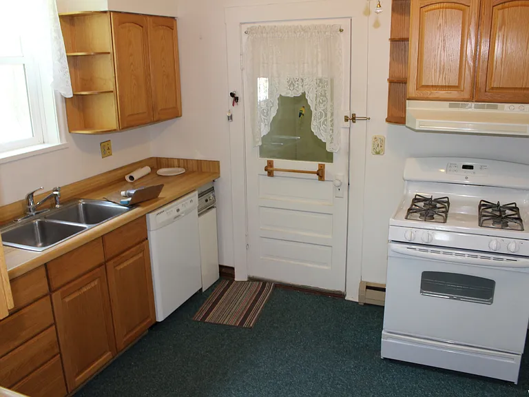 205 N Main St — Photo 3