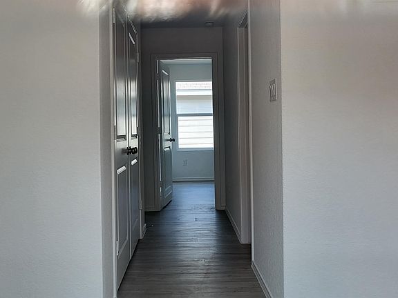5th image of 9137 Navarro Xing