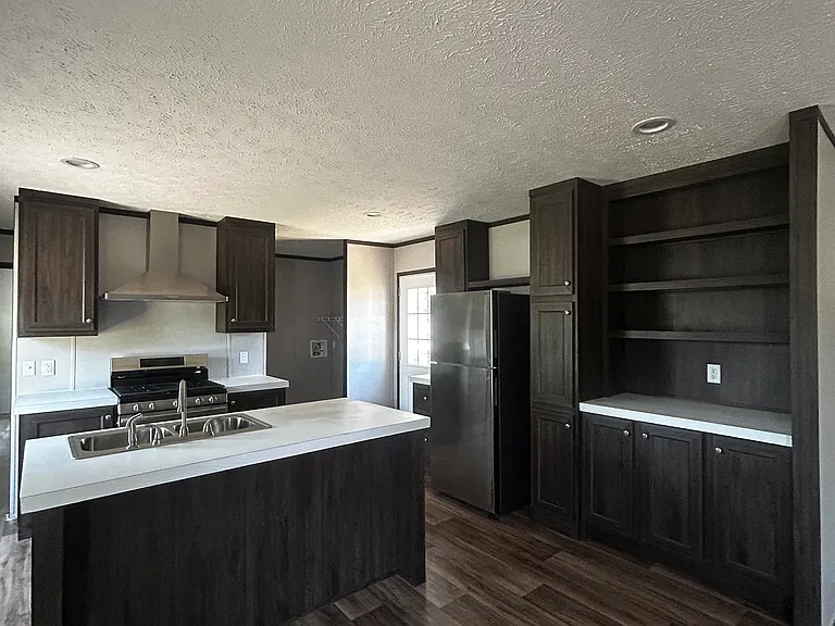 2207 W Macarthur Rd #11 — Photo 17