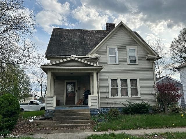1st image of 152 North Ave NE