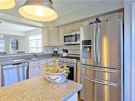 2nd image of 5513 Shipley Ct