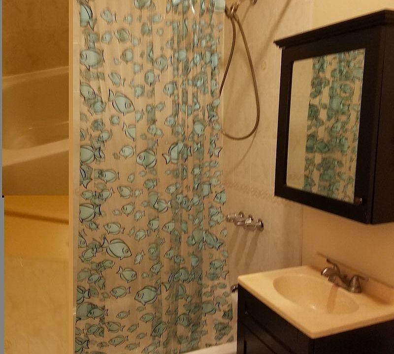 2nd image of 166 Throop Ave #2A