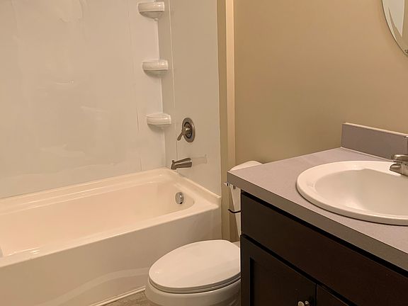 3rd image of 5282 Crabapple Dr