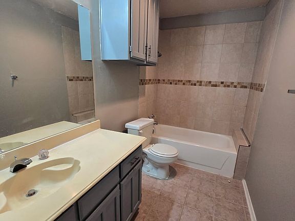 3rd image of 5221 Wild Horse Ct