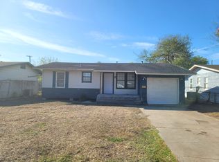 814 E Avenue B, Robstown, TX 78380