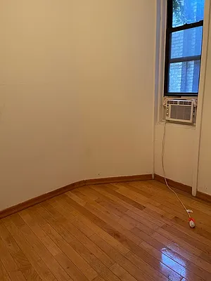 Rented by K & O Realty Associates Inc. | media 39