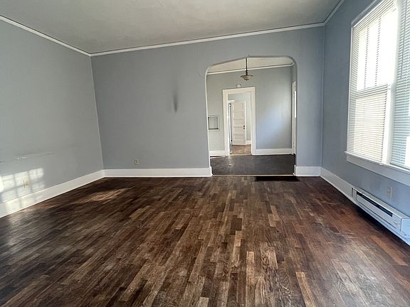 2nd image of 1617 C St N