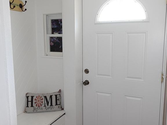 5th image of 2634 Noel Ave SW