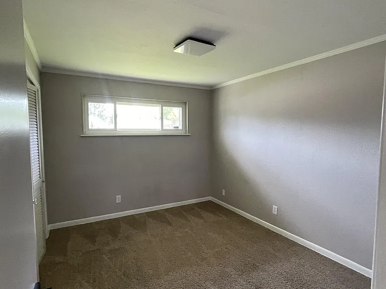 5067 Lincolnshire Rd — Photo 14