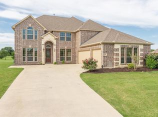 172 Las Colinas Trl, Crossroads, TX 76227