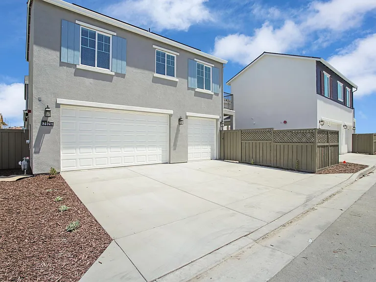 2926 Granger St — Photo 46