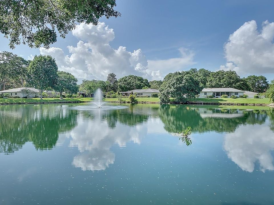 1st image of 300 Mimosa Cir