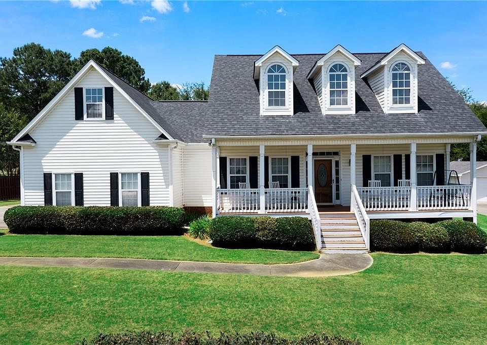 1st image of 31 Sassafras Trl NE