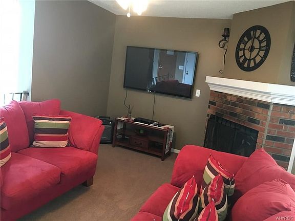3rd image of 41 John Paul Ct