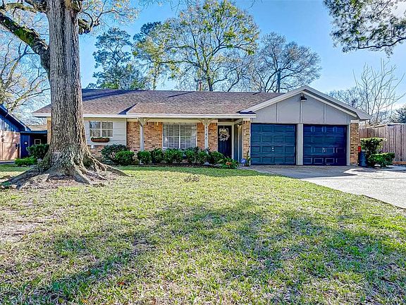 4th image of 14146 Woodforest Blvd