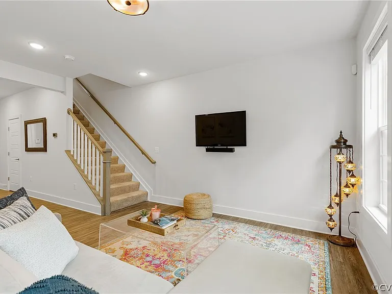 4328 Saunders Station Loop #A — Photo 8