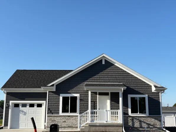 805 4th St, Columbus, NE 68601