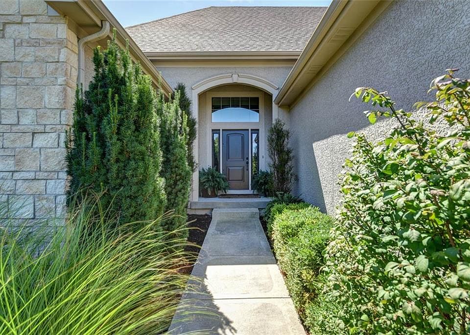 10811 W 157th Ter, Overland Park, KS 66221 | Zillow