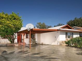 21911 Arminta St, Canoga Park, CA 91304