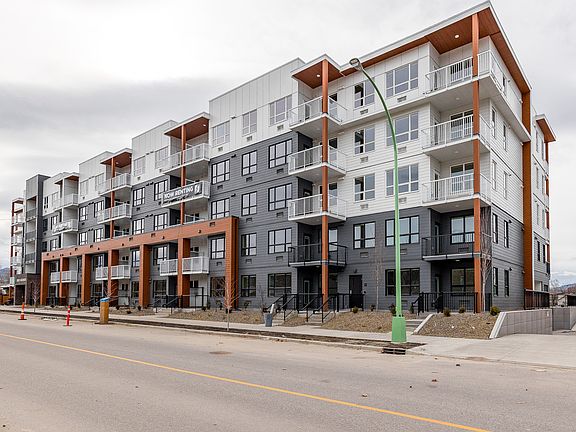 3rd image of 500 Asher Rd #1282355
