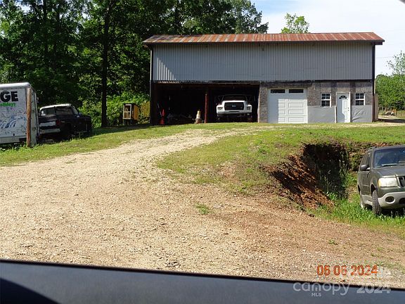 3rd image of 3839 Allison Farm Ln