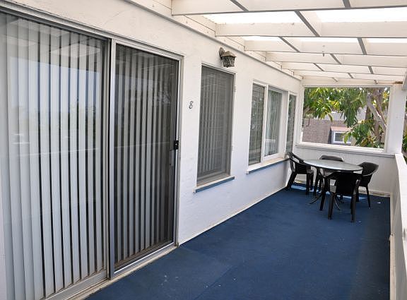3rd image of 564 Cliff Dr APT 7