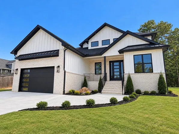 943 Wando Rd, Roebuck, SC 29376