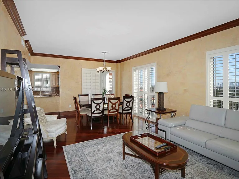 10 Aragon Ave #1216 — Photo 6