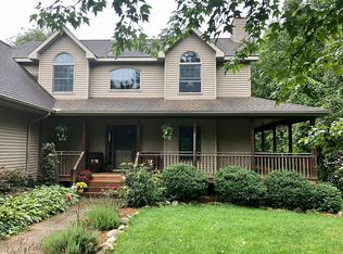 10643 Roepke Rd, Chelsea, MI 48118