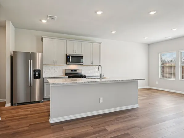 2405 Nicole Dr, Denton, TX 76208