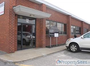 12A Commercial St, Hicksville, NY 11801