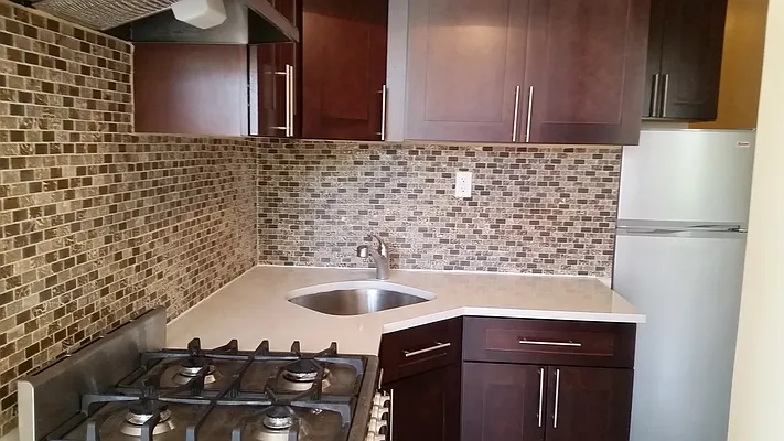 Rented by Uptown Flats LLC | media 23