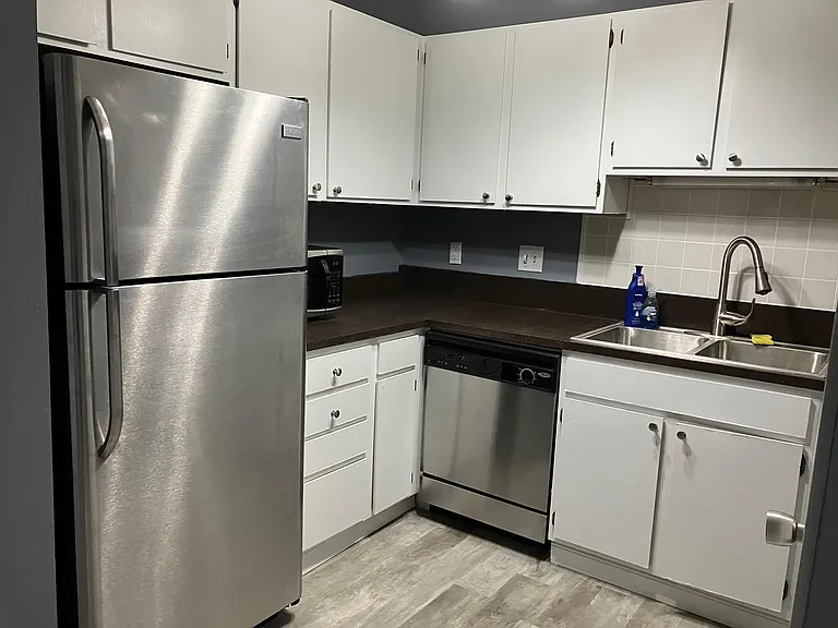 320 Brown St #811 — Photo 4