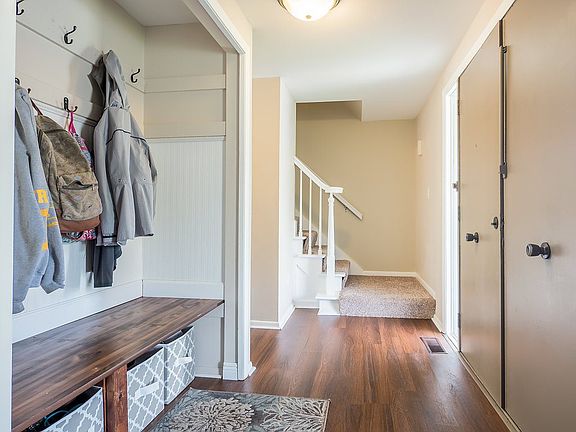 5th image of 3129 Wakashan Pl