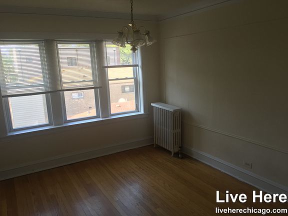 4th image of 6434 N Sacramento Ave #S2