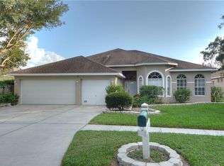 2928 Red Coat Cir, Brandon, FL 33511