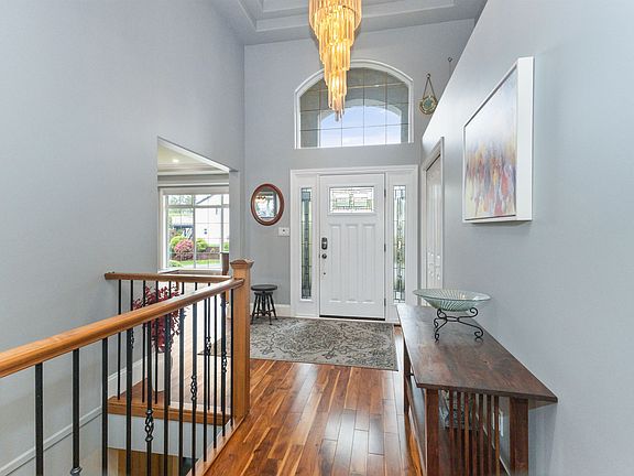 3rd image of 3855 Latimer St