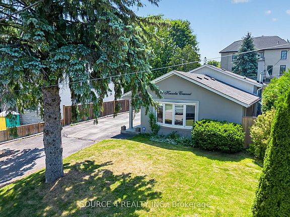 3rd image of 51 Knowles Cres