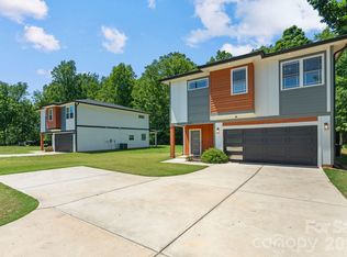 8925 Harrisburg Rd, Charlotte, NC 28215