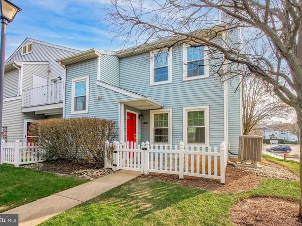 2401 Greensward Rd N APT A8, Warrington, PA 18976