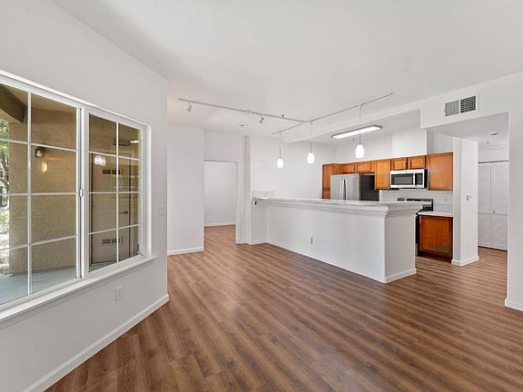 5th image of 4200 E Commerce Way Unit 1414