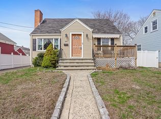 185 Texas Ave, Bridgeport, CT 06610