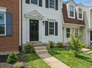 44 Alden Ct, Sterling, VA 20165