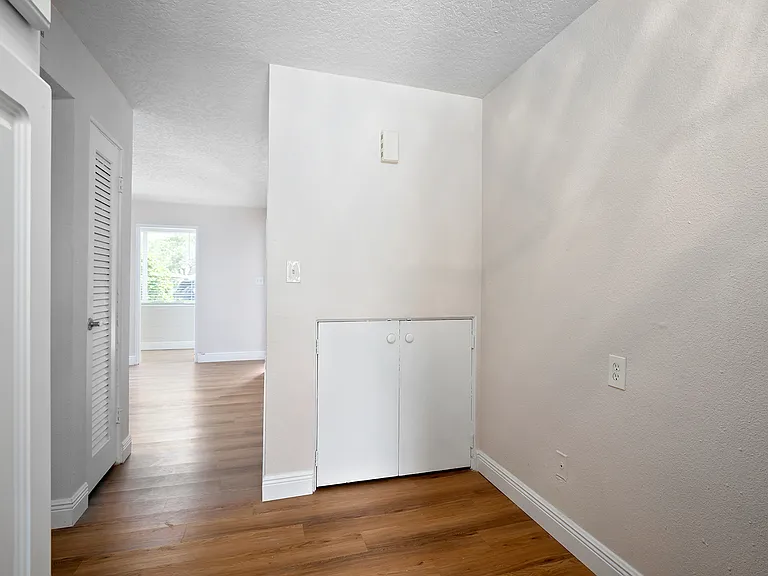 200 S Lucerne Cir E #5 — Photo 4