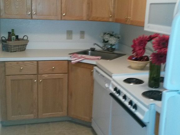 3rd image of 3012 Hobkirks Hill Ct E