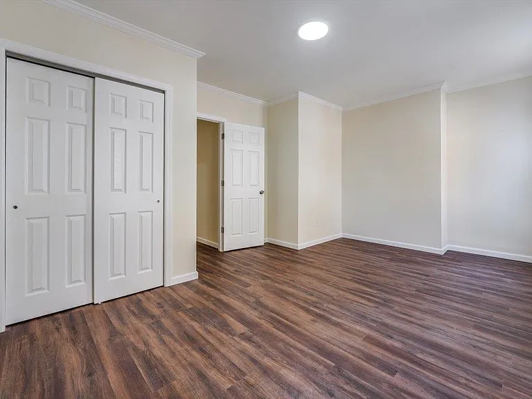 97 Saint Pauls Ave #1A — Photo 14