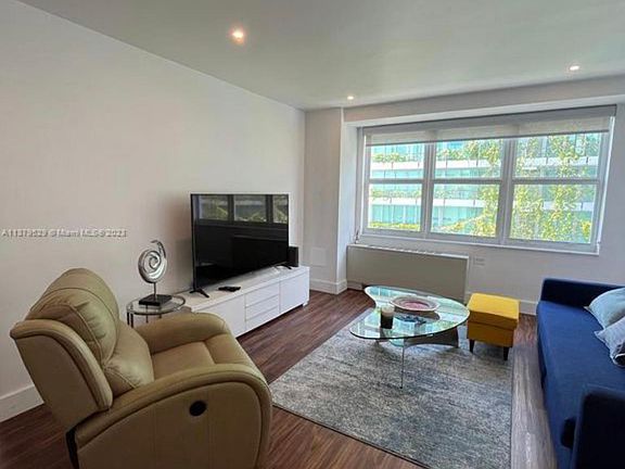 3rd image of 1250 West Ave #12D
