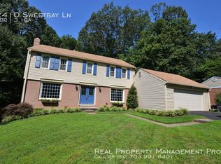 2410 Sweetbay Ln, Reston, VA 20191