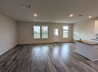 137 Onna St, Taylor, TX 76574