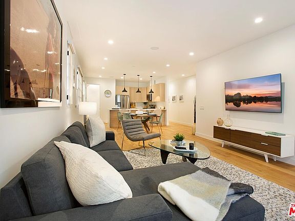 5th image of 418 N Stanley Ave #420